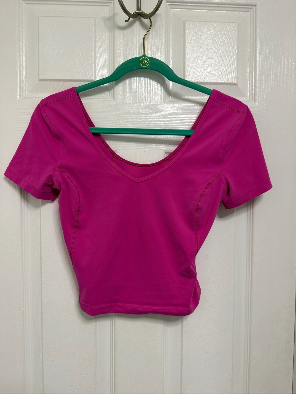 lululemon athletica Magenta Scoop Neck Crop Top